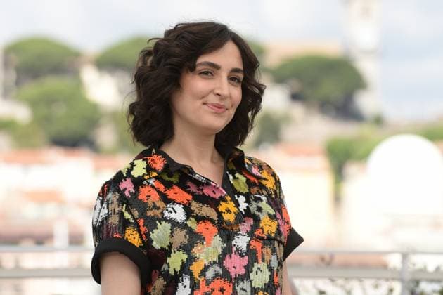 CANNES, FRANCE MAY 25 G D Mahsa ROSTAMI , actress, during the photocall of the film Les graines du figuier sauvage competing at the 77th Cannes Film Festival at the Palais des Festivals on May 25, 2024 in Cannes, France CINEMA 77eme Festival de Cannes Photocall 25 05 2024 ValentinaClaret Panoramic 