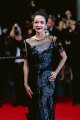 77th International Cannes Film Festival Red carpet 77eme Festival International du Film de Cannes Montee des marches du film She got No Name 305515 2024 05 24 Alpes Maritimes Cannes France Zhang, Ziyi  Copyright: xTerencexBaelenx STAR_305515_057