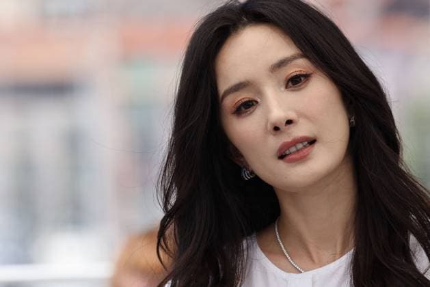 Cannes - She s Got No Name Photocall Yang Mi attends the She s Got No Name Photocall at the 77th annual Cannes Film Festival at Palais des Festivals on May 25, 2024 in Cannes, France. Photo by Shootpix ABACAPRESS.COM Cannes France  Copyright: xShootpix ABACAx