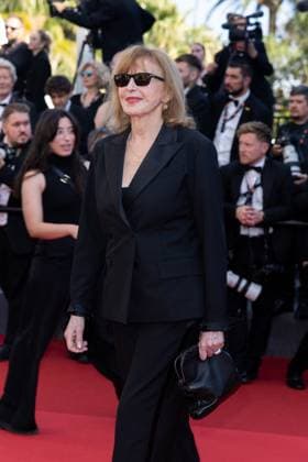 B MontÃ e des marches pour la cÃ rÃ monie de clÃ ture du 77eme Festival International du Film de Cannes au Palais des Festivals Ã Cannes Aurore ClÃ ment MontÃ e des marches pour la cÃ rÃ monie de clÃ ture du 77eme Festival International du Film de Cannes au Palais des Festivals Ã Cannes Le 25 mai 2024 Olivier Borde Bestimage Red carpet for the closing ceremony of the 77th Cannes International Film Festival at the Palais des Festivals in Cannes, France On may 25th 2024 Cannes France  Copyright: xOLIVIERxBORDEx xBESTIMAGExOLIVIERxBORDEx xBESTIMAGEx