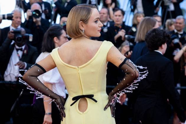 Entertainment Bilder des Tages B MontÃ e des marches pour la cÃ rÃ monie de clÃ ture du 77eme Festival International du Film de Cannes au Palais des Festivals Ã Cannes Joey King MontÃ e des marches pour la cÃ rÃ monie de clÃ ture du 77eme Festival International du Film de Cannes au Palais des Festivals Ã Cannes On may 25th 2024 Olivier Borde Bestimage Red carpet for the closing ceremony of the 77th Cannes International Film Festival at the Palais des Festivals in Cannes, France On may 25th 2024 Cannes France  Copyright: xOLIVIERxBORDEx xBESTIMAGExOLIVIERxBORDEx xBESTIMAGEx