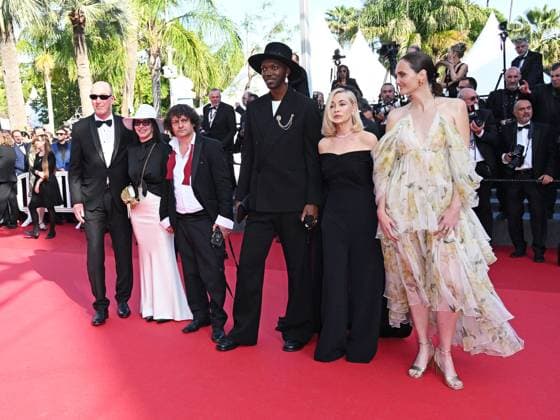 **Cannes, 77th Cannes Film Festival 2024, Final Night, Red Carpet Closing Ceremony. Cannes, 77th Cannes Film Festival 2024, Final Night, Red Carpet Closing Ceremony. In the photo: Member s of the Jury CamÃ ra d Or Zoe Wittock, Pascal Buron, Nathalie Chifflet, President s of the Jury CamÃ ra D or Baloji, Emmanuelle BÃ art and Member of the Jury CamÃ ra d Or Gilles Porte Cannes France  Copyright: xIPA ABACAx