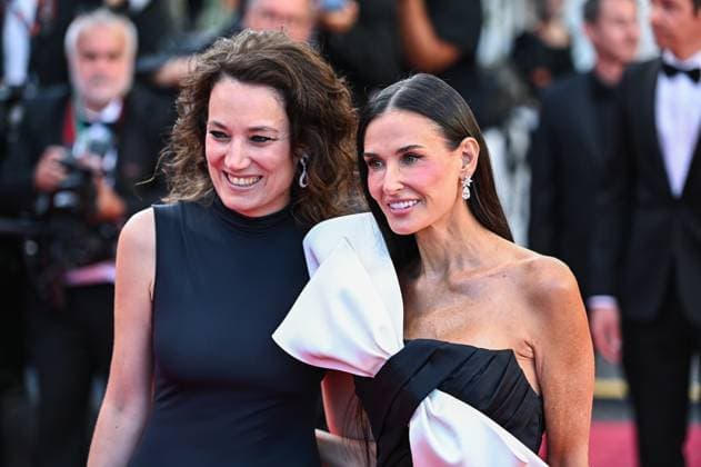 May 25, 2024, Cannes, Cannes, France: DEMI MOORE and CORALIE FARGEAT attend the Red Carpet of the closing ceremony at the 77th annual Cannes Film Festival at Palais des Festivals on May 24, 2024 in Cannes, France. Cannes France - ZUMAk160 20240525_zip_k160_024 Copyright: xStefanosxKyriazisx