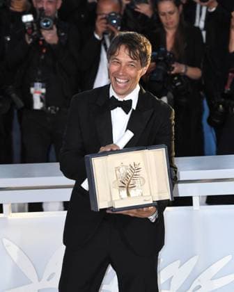 Cannes, 77th Cannes Film Festival 2024, Palme D Or Winners Photocall Cannes, 77th Cannes Film Festival 2024, Palme D Or Winners Photocall Pictured: Sean Baker Cannes France  Copyright: xIPA ABACAx