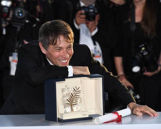 Entertainment Bilder des Tages Cannes, 77th Cannes Film Festival 2024, Palme D Or Winners Photocall Cannes, 77th Cannes Film Festival 2024, Palme D Or Winners Photocall Pictured: Sean Baker Cannes France  Copyright: xIPA ABACAx