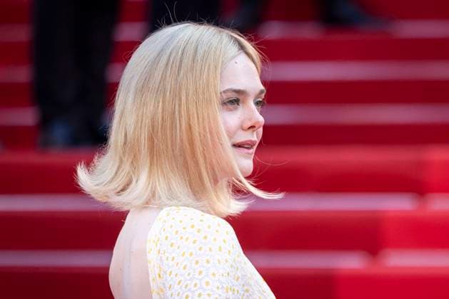 B MontÃ e des marches pour la cÃ rÃ monie de clÃ ture du 77eme Festival International du Film de Cannes au Palais des Festivals Ã Cannes Elle Fanning MontÃ e des marches pour la cÃ rÃ monie de clÃ ture du 77eme Festival International du Film de Cannes au Palais des Festivals Ã Cannes On may 25th 2024 Olivier Borde Bestimage Red carpet for the closing ceremony of the 77th Cannes International Film Festival at the Palais des Festivals in Cannes, France On may 25th 2024 Cannes France  Copyright: xOLIVIERxBORDEx xBESTIMAGExOLIVIERxBORDEx xBESTIMAGEx
