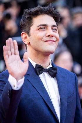 B MontÃ e des marches pour la cÃ rÃ monie de clÃ ture du 77eme Festival International du Film de Cannes au Palais des Festivals Ã Cannes Xavier Dolan MontÃ e des marches pour la cÃ rÃ monie de clÃ ture du 77eme Festival International du Film de Cannes au Palais des Festivals Ã Cannes On may 25th 2024 Olivier Borde Bestimage Red carpet for the closing ceremony of the 77th Cannes International Film Festival at the Palais des Festivals in Cannes, France On may 25th 2024 Cannes France  Copyright: xOLIVIERxBORDEx xBESTIMAGExOLIVIERxBORDEx xBESTIMAGEx