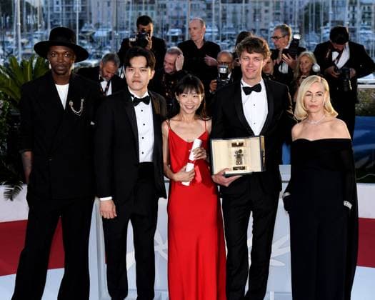 Cannes, 77th Cannes Film Festival 2024, Palme D Or Winners Photocall Cannes, 77th Cannes Film Festival 2024, Palme D Or Winners Photocall Pictured: Baloji, Chiang Wei Liang, You Qiao Yin, Emmanuelle BÃ art, Halfdan Ullmann Tondel Cannes France  Copyright: xIPA ABACAx
