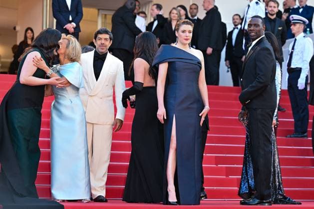 Cannes Closing Ceremony Red Carpet NG President of the Festival Iris Knobloch, Jury Members Pierfrancesco Favino, Nadine Labaki, Lily Gladstone, President of the Jury Greta Gerwig, members Juan Antonio Bayona, Eva Green, Omar Sy, Ebru Ceylan, Hirokazu Kore-eda and Cannes Film Festival director Thierry Fremaux attending the Closing Ceremony Red Carpet at Palais Des Festivals in Cannes, France on May 25 2024 as part of the 77th Cannes Film Festival. Photo by Nicolas Genin ABACAPRESS.COM Cannes France Copyright: xGeninxNicolas ABACAx