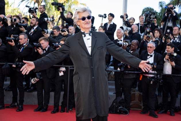 B MontÃ e des marches pour la cÃ rÃ monie de clÃ ture du 77eme Festival International du Film de Cannes au Palais des Festivals Ã Cannes Wim Wenders MontÃ e des marches pour la cÃ rÃ monie de clÃ ture du 77eme Festival International du Film de Cannes au Palais des Festivals Ã Cannes On may 25th 2024 Olivier Borde Bestimage Red carpet for the closing ceremony of the 77th Cannes International Film Festival at the Palais des Festivals in Cannes, France On may 25th 2024 Cannes France  Copyright: xOLIVIERxBORDEx xBESTIMAGExOLIVIERxBORDEx xBESTIMAGEx