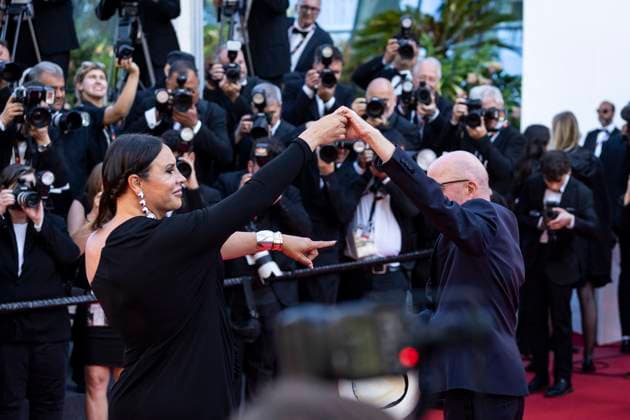 B MontÃ e des marches pour la cÃ rÃ monie de clÃ ture du 77eme Festival International du Film de Cannes au Palais des Festivals Ã Cannes Karla Sofia Gascon, Jacques Audiard MontÃ e des marches pour la cÃ rÃ monie de clÃ ture du 77eme Festival International du Film de Cannes au Palais des Festivals Ã Cannes Le 25 mai 2024 Olivier Borde Bestimage Red carpet for the closing ceremony of the 77th Cannes International Film Festival at the Palais des Festivals in Cannes, France On may 25th 2024 Cannes France  Copyright: xOLIVIERxBORDEx xBESTIMAGExOLIVIERxBORDEx xBESTIMAGEx