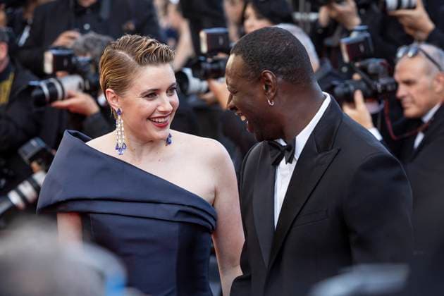 B MontÃ e des marches pour la cÃ rÃ monie de clÃ ture du 77eme Festival International du Film de Cannes au Palais des Festivals Ã Cannes Greta Gerwig, Omar Sy MontÃ e des marches pour la cÃ rÃ monie de clÃ ture du 77eme Festival International du Film de Cannes au Palais des Festivals Ã Cannes Le 25 mai 2024 Olivier Borde Bestimage Red carpet for the closing ceremony of the 77th Cannes International Film Festival at the Palais des Festivals in Cannes, France On may 25th 2024 Cannes France  Copyright: xOLIVIERxBORDEx xBESTIMAGExOLIVIERxBORDEx xBESTIMAGEx