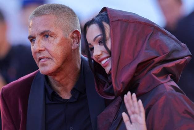 Cannes - Closing Ceremony Red Carpet Samy Naceri and Sofia Athena attend the Red Carpet of the closing ceremony at the 77th annual Cannes Film Festival at Palais des Festivals on May 25, 2024 in Cannes, France. Photo by Shootpix ABACAPRESS.COM Cannes France  Copyright: xShootpix ABACAx
