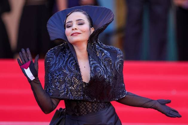 Cannes - Closing Ceremony Red Carpet Asmae El Moudir attends the Red Carpet of the closing ceremony at the 77th annual Cannes Film Festival at Palais des Festivals on May 25, 2024 in Cannes, France. Photo by Shootpix ABACAPRESS.COM Cannes France  Copyright: xShootpix ABACAx