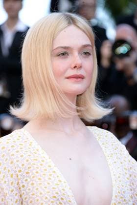 May 25, 2024, Cannes, France: CANNES, FRANCE - MAY 25: Elle Fanning attends the Red Carpet of the closing ceremony at the 77th annual Cannes Film Festival at Palais des Festivals on May 25, 2024 in Cannes, France. Cannes France - ZUMAi09_ 20240525_zaf_i09_045 Copyright: xFrederickxInjimbertx