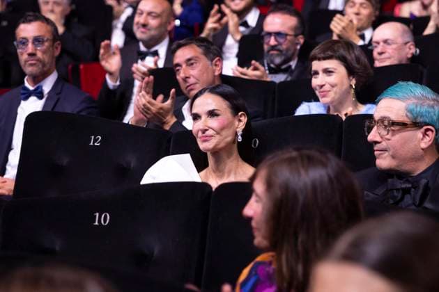 B CÃ rÃ monie de clÃ ture du 77eme Festival International du Film de Cannes au Palais des Festivals Ã Cannes Demi Moore CÃ rÃ monie de clÃ ture du 77eme Festival International du Film de Cannes au Palais des Festivals Ã Cannes Le 25 mai 2024 Borde Jacovides Moreau Bestimage Closing ceremony of the 77th Cannes International Film Festival at the Palais des Festivals in Cannes, France On may 25th 2024 Cannes France  Copyright: xOLIVIERxBORDEx xBESTIMAGExOLIVIERxBORDEx xBESTIMAGEx