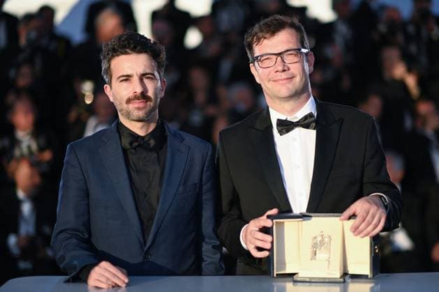 Cannes Winners Photocall Nebojsa Slijepcevic and a guest pose with the Short Film Palme D Or Award for The Man Who Could Not Remain Silent during the Winners Photocall as part of the 77th Cannes International Film Festival in Cannes, France on May 25, 2024. Photo by Aurore Marechal ABACAPRESS.COM Cannes France  Copyright: xMarechalxAurore ABACAx