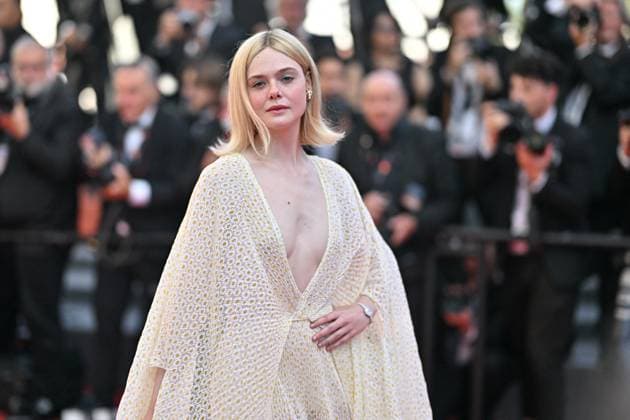 Cannes 2024 Closing Ceremony Elle Fanning at the Closing Ceremony during the 77th Cannes Film Festival in Cannes, France on May 25, 2024. Photo by Julien Reynaud APS-Medias ABACAPRESS.COM Cannes France  Copyright: xReynaudxJulien APS-Medias ABACAx