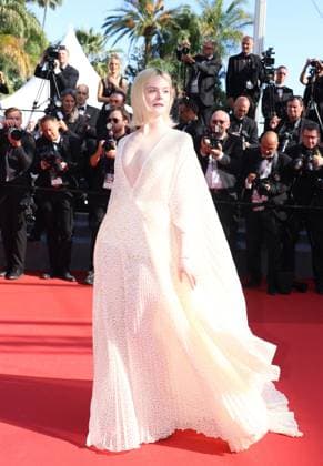May 25, 2024, Cannes, France: Elle Fanning attends the Red Carpet of the closing ceremony at the 77th annual Cannes Film Festival at Palais des Festivals on May 25, 2024 in Cannes, France. Cannes France - ZUMAs181 20240525_zea_s181_016 Copyright: xDGPx