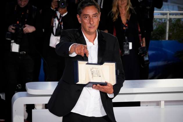 IPP Photo Daniele Cifala™ Cannes 25 05 2024 Palme D Or Winners Photocall The 77th Annual Cannes Film Festival in the photo Portuguese director Miguel Gomes poses during a photocall after he won the Best Director prize for the film Grand Tour Italy Photo Press World Copyright