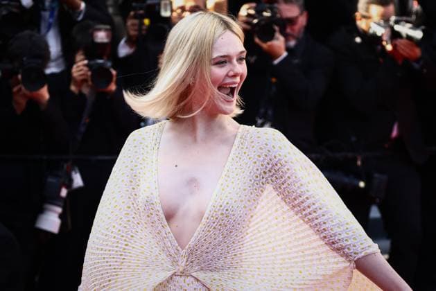 May 25, 2024, Cannes, France: Elle Fanning attends the Red Carpet of the closing ceremony at the 77th annual Cannes Film Festival at Palais des Festivals on May 25, 2024 in Cannes, France. Cannes France - ZUMAz156 20240525_zip_z156_079 Copyright: xBeataxZawrzelx