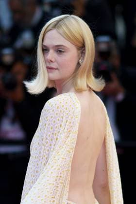 Cannes, France 25th May, 2024 Elle Fanning attends the Red Carpet of the closing ceremony at the 77th annual Cannes Film Festival at Palais des Festivals on May 25, 2024 in Cannes, France CINEMA 77eme Festival de Cannes Red Carpet Closing Ceremony 25 05 2024 NorbertScanella Panoramic 