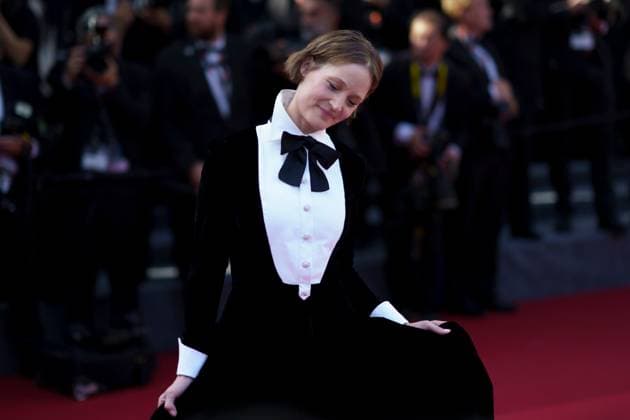 Cannes, France 25th May, 2024 Vicky Krieps attends the Red Carpet of the closing ceremony at the 77th annual Cannes Film Festival at Palais des Festivals on May 25, 2024 in Cannes, France CINEMA 77eme Festival de Cannes Red Carpet Closing Ceremony 25 05 2024 NorbertScanella Panoramic 