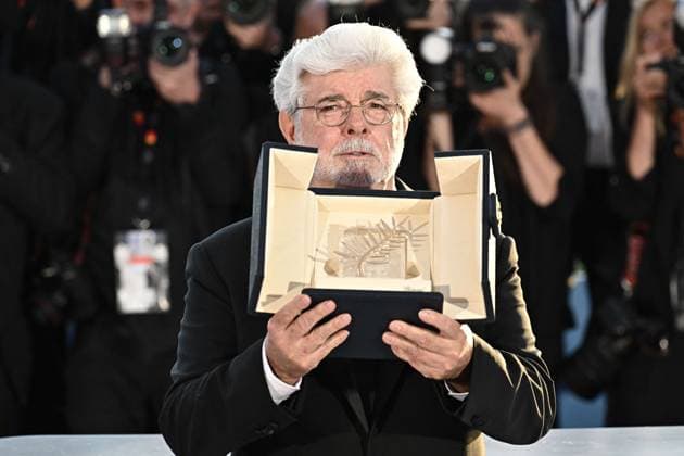 Annual Cannes Film Festival - Palme D Or Winners Photocall - Cannes DN George Lucas poses with the Honorary Palme D?Or Award during the Palme D Or Winners Photocall at the 77th annual Cannes Film Festival at Palais des Festivals on May 25, 2024 in Cannes, France. Photo by David NIVIERE ABACAPRESS.COM CANNES France  Copyright: xNivierexDavid ABACAPRESS.COMx