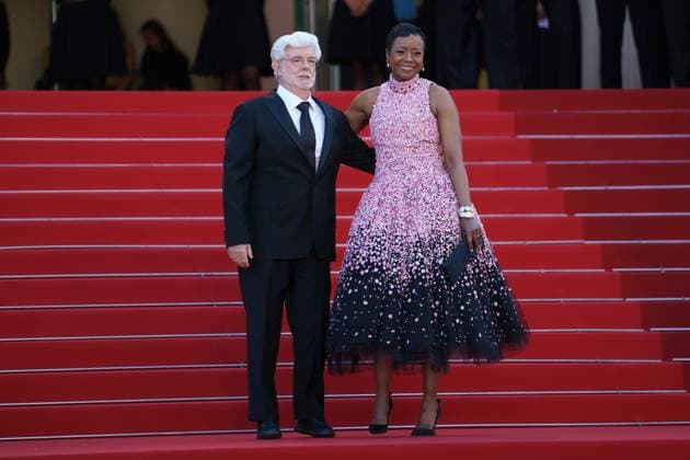 Cannes, France 25th May, 2024 George Lucas and Mellody Hobson attends the Red Carpet of the closing ceremony at the 77th annual Cannes Film Festival at Palais des Festivals on May 25, 2024 in Cannes, France CINEMA 77eme Festival de Cannes Red Carpet Closing Ceremony 25 05 2024 NorbertScanella Panoramic 