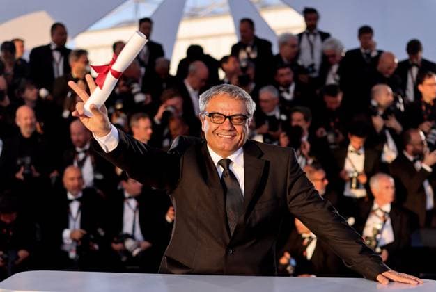 Photocall des palmes lors du 77eme Festival International du Film de Cannes au Palais des Festivals Ã Cannes Mohammad Rasoulof Prix SpÃ cial pour Â The seed of the sacred fig Â Â Les Graines du figuier sauvage Â Photocall des palmes lors du 77eme Festival International du Film de Cannes au Palais des Festivals Ã Cannes On may 25th 2024 Jacovides Borde Moreau Bestimage Photocall of the awards winners of the 77th Cannes International Film Festival at the Palais des Festivals in Cannes, France On may 25th 2024 Cannes France  Copyright: xJACOVIDES-BORDE-MOREAUx xBESTIMAGExJACOVIDES-BORDE-MOREAUx xBESTIMAGEx