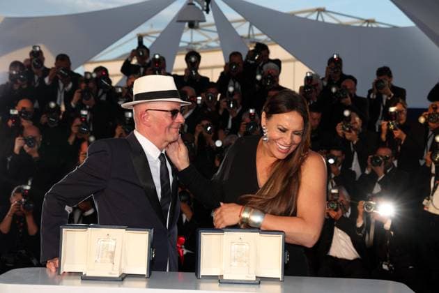 Photocall of the Palmes at the 77th Cannes International Film Festival at the Palais des Festivals in Cannes Jacques Audiard Jury Prize for Â Emilia Perez Â Karla Sofia Gascon Prix d?interprÃ tation fÃ minine pour Â Emilia Perez Â Palme collective S Gomez, Z Saldana, A Paz Photocall of the awards winners of the 77th Cannes International Film Festival at the Palais des Festivals in Cannes On may 25th 2024 Jacovides Borde Moreau Bestimage Photocall of the awards winners of the 77th Cannes International Film Festival at the Palais des Festivals in Cannes, France On may 25th 2024 Cannes France  Copyright: xJACOVIDES-BORDE-MOREAUx xBESTIMAGExJACOVIDES-BORDE-MOREAUx xBESTIMAGEx