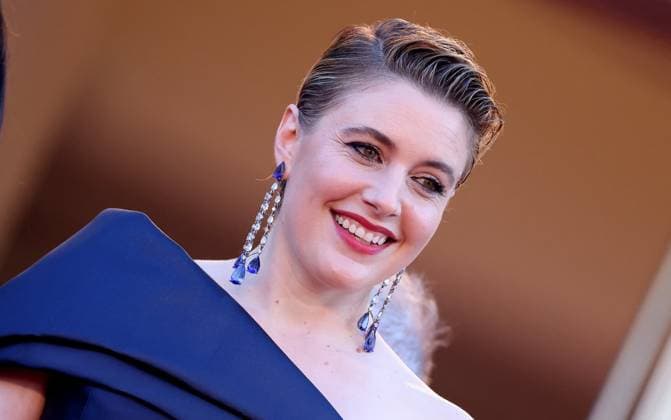 J MontÃ e des marches pour la cÃ rÃ monie de clÃ ture du 77eme Festival International du Film de Cannes au Palais des Festivals Ã Cannes Greta Gerwig MontÃ e des marches pour la cÃ rÃ monie de clÃ ture du 77eme Festival International du Film de Cannes au Palais des Festivals Ã Cannes On may 25th 2024 Jacovides Moreau Bestimage Red carpet for the closing ceremony of the 77th Cannes International Film Festival at the Palais des Festivals in Cannes, France On may 25th 2024 Cannes France  Copyright: xJACOVIDES-MOREAUx xBESTIMAGExJACOVIDES-MOREAUx xBESTIMAGEx