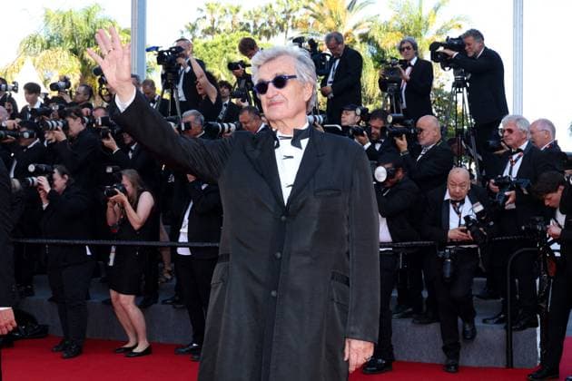 J MontÃ e des marches pour la cÃ rÃ monie de clÃ ture du 77eme Festival International du Film de Cannes au Palais des Festivals Ã Cannes Wim Wenders MontÃ e des marches pour la cÃ rÃ monie de clÃ ture du 77eme Festival International du Film de Cannes au Palais des Festivals Ã Cannes On may 25th 2024 Jacovides Moreau Bestimage Red carpet for the closing ceremony of the 77th Cannes International Film Festival at the Palais des Festivals in Cannes, France On may 25th 2024 Cannes France  Copyright: xJACOVIDES-MOREAUx xBESTIMAGExJACOVIDES-MOREAUx xBESTIMAGEx