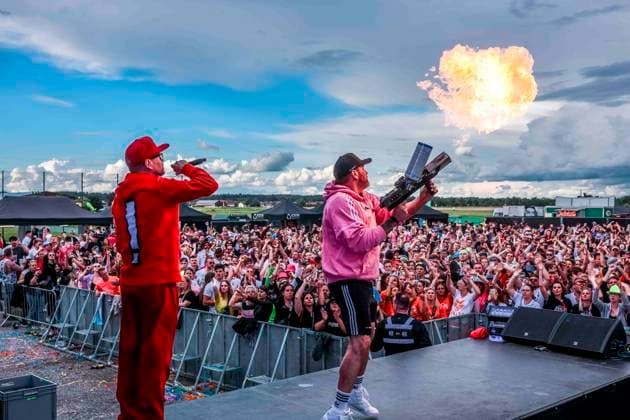 Entertainment Themen der Woche KW21 Entertainment Bilder des Tages 25.05.2024, Rosenheim, Bruckmühl, GER, Unterwegs in BAYERN, Mallorca Sommer Festival 2024, im Bild Honk, Juergen Kadel, DJ Marci, *** 25 05 2024, Rosenheim, Bruckmühl, GER, Unterwegs in BAYERN, Mallorca Summer Festival 2024, in the picture Honk, Juergen Kadel, DJ Marci,