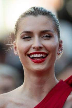 Cannes Closing Red Carpet Lena Gercke attending the Closing Red Carpet of the 77th Cannes International Film Festival in Cannes, France on May 25, 2024. Photo by Aurore Marechal ABACAPRESS.COM Cannes France  Copyright: xMarechalxAurore ABACAx