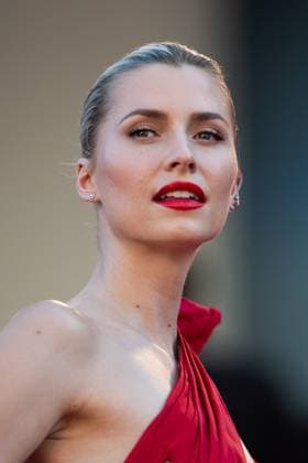 Cannes Closing Red Carpet Lena Gercke attending the Closing Red Carpet of the 77th Cannes International Film Festival in Cannes, France on May 25, 2024. Photo by Aurore Marechal ABACAPRESS.COM Cannes France  Copyright: xMarechalxAurore ABACAx