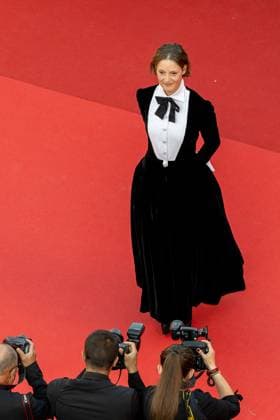 Cannes - Closing Ceremony Arrivals Vicky Krieps attends the Red Carpet of the closing ceremony at the 77th annual Cannes Film Festival at Palais des Festivals on May 25, 2024 in Cannes, France. Photo by Cyril Chateau ABACAPRESS.COM Cannes France  Copyright: xChateauxCyril ABACAx