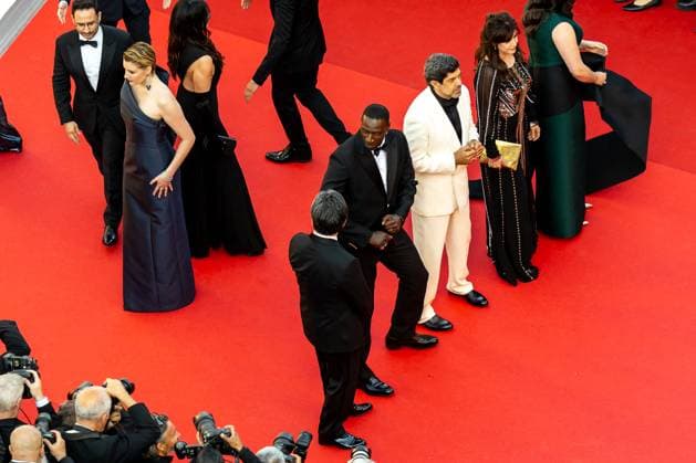 Cannes - Closing Ceremony Arrivals President of the Festival Iris Knobloch, Jury Members Pierfrancesco Favino, Nadine Labaki, Lily Gladstone, President of the Jury Greta Gerwig, members Juan Antonio Bayona, Eva Green, Omar Sy, Ebru Ceylan, Hirokazu Kore-eda and Cannes Film Festival director Thierry Fremaux attending the Closing Ceremony Red Carpet at Palais Des Festivals in Cannes, France on May 25 2024 as part of the 77th Cannes Film Festival. Photo by Cyril Chateau ABACAPRESS.COM Cannes France Copyright: xChateauxCyril ABACAx