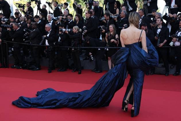Cannes - Closing Ceremony Arrivals Guest attends the Red Carpet of the closing ceremony at the 77th annual Cannes Film Festival at Palais des Festivals on May 25, 2024 in Cannes, France Photo by Shootpix ABACAPRESS.COM Cannes France  Copyright: xShootpix ABACAx