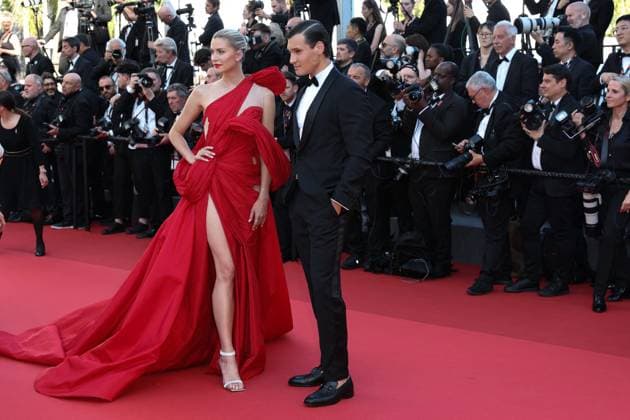 Cannes - Closing Ceremony Arrivals Wincent Weiss and Lena Gercke attend the Red Carpet of the closing ceremony at the 77th annual Cannes Film Festival at Palais des Festivals on May 25, 2024 in Cannes, France. Photo by Shootpix ABACAPRESS.COM Cannes France  Copyright: xShootpix ABACAx