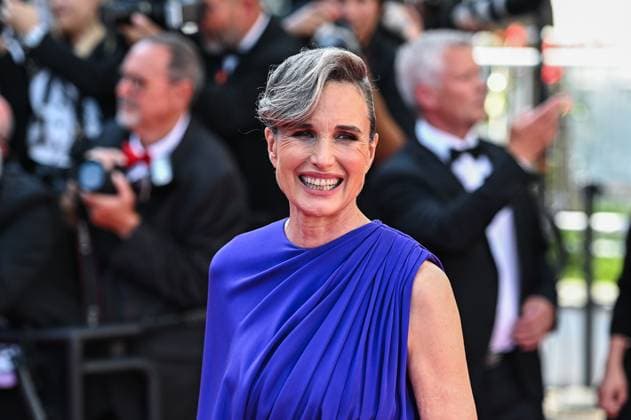News - Closing Ceremony - The 77th Annual Cannes Film Festival Andie Macdowell attends the Red Carpet of the closing ceremony at the 77th annual Cannes Film Festival at Palais des Festivals on May 24, 2024 in Cannes, France. Cannes Palais des Festival France Copyright: xStefanosxKyriazisx xLiveMediax LPN_1373243