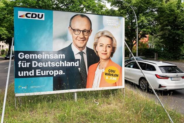 24.05.2024,Berlin,Europawahl,vom 6. bis 9. Juni 2024 wählen die Bürgerinnen und Bürger der Europäischen Union (EU) zum zehnten Mal das Europäische Parlament. In Deutschland wird am Sonntag, 9. Juni 2024 gewählt.Ein Plakat der Partei CDU Friedrich Merz sowie Ursula von der Leyen *** 24 05 2024,Berlin,European elections,From June 6 to 9, 2024, the citizens of the European Union will elect the European Parliament for the tenth time In Germany, elections will be held on Sunday, June 9, 2024 A poster of the CDU party Friedrich Merz and Ursula von der Leyen