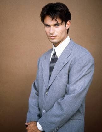 MELROSE PLACE, Patrick Muldoon, 1992-99, TM and ? Copyright Fox Network. All rights reserved. courtesy Everett CollectionTSDMEPL FE058 PUBLICATIONXNOTxINxCANxCHNxFRAxITAxJPNxNORxPOLxRUSxESPxUKxUSA Copyright: xx TSDMEPL FE058 TSDMEPL_FE058_H