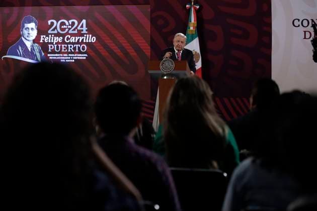 Mexico s President. Andres Manuel Lopez Obrador, speaking about the election day, invited citizens to cast their vote, during a briefing conference at National Palace. Mexico City Mexico - ZUMAe321 20240527_zia_e321_005 Copyright: xLuisxBarronx