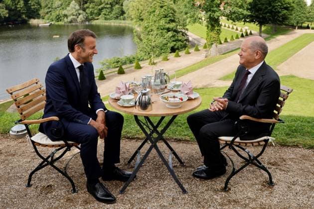 News Themen der Woche KW22 News Bilder des Tages German Chancellor Olaf Scholz and French President Emmanuel Macron at the Schloss Meseberg palace German Chancellor Olaf Scholz and French President Emmanuel Macron at the Schloss Meseberg palace in Meseberg, in eastern Germany, on May 28, 2024 Ludovic MARIN Pool Bestimage German Chancellor Olaf Scholz R meets with France s President Emmanuel Macron at the Schloss Meseberg palace in Meseberg, eastern Germany, on May 28, 2024 Meseberg Allemagne  Copyright: xLudovicxMarin Pool BestimagexLudovicxMarin Pool Bestimagex