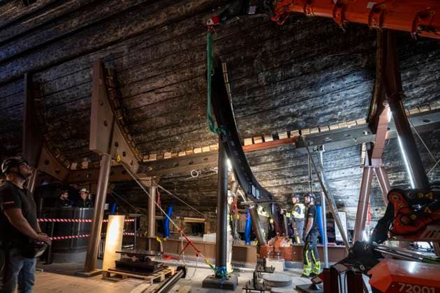 One of Sweden s most popular tourist destinations, the Vasa museum ship in Stockholm, is being renovated Today, the first part of the regal ship Vasa s new keel support was assembled Today s 17 external supports will be replaced by 27 specially designed cradles built in steel The reason for the change is that the ship s frag  Copyright: xFredrikxSandberg TTx SWEDEN VASA GETS NEW KEEL SUPPORT T3a4lhD42pY