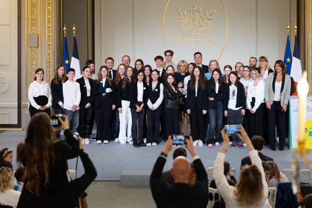 Award ceremony No to bullying at the Elysee - Paris French President Emmanuel Macron, French First Lady Brigitte Macron during the award ceremony No to bullying rewarding students involved in the fight againt cyberbullying at the French Elysee Presidential Palace, in Paris on May 29, 2024. Photo by Raphael Lafargue ABACAPRESS.COM Paris France  Copyright: xLafarguexRaphael ABACAx
