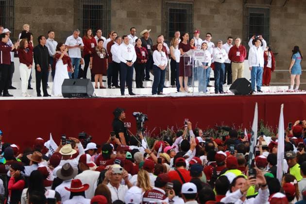 Claudia Sheinbaum Pardo, candidate for the presidency of Mexico for the coalition Sigamos Haciendo Historia, speaks during her Closing of the campaign at the Mexico City Zocalo. on May 29, 2024 in Mexico City, Mexico. Mexico City Mexico - ZUMAe321 20240529_zia_e321_087 Copyright: xCarlosxSantiagox