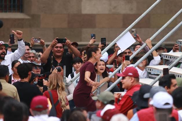 Claudia Sheinbaum Pardo, candidate for the presidency of Mexico for the coalition Sigamos Haciendo Historia, during her Closing of the campaign at the Mexico City Zocalo. on May 29, 2024 in Mexico City, Mexico. Mexico City Mexico - ZUMAe321 20240529_zia_e321_093 Copyright: xCarlosxSantiagox