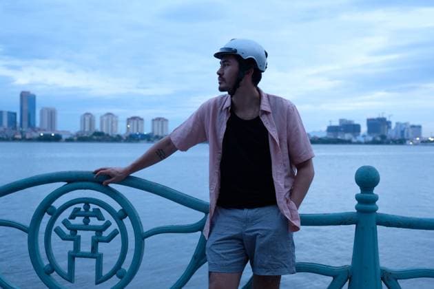 Monsoon (2019) - filmstill Henry Golding Monsoon (2019) EDITORIAL USE ONLY Copyright: xCAP SFSx